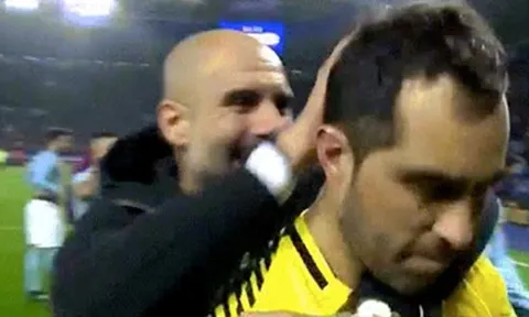 Người hùng Bravo bất mãn với Pep Guardiola?