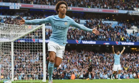Người hùng Man City bị Pep CHÊ BAI thậm tệ