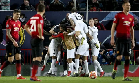 Người United: "Cậu ta nên cuốn xéo khỏi đây"