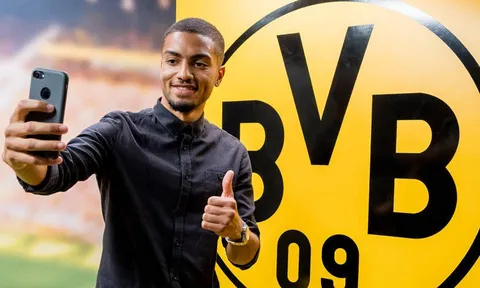 Nhà vô địch U21 Châu Âu bảnh bao ra mắt Dortmund
