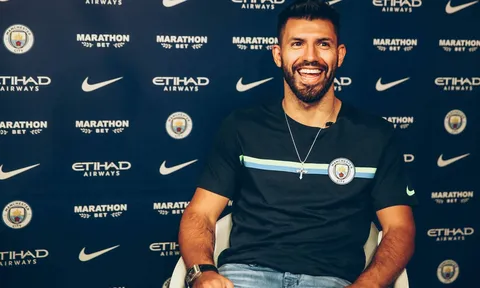 Nhận lương mới cao nhất Man City, Aguero cười tươi rói