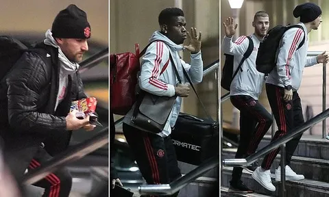 Bị Solskjaer 'sấy tóc', Martial chỉ biết cúi đầu đến nơi tập trung của Man Utd