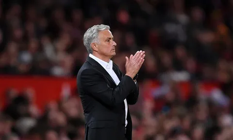 Nhìn lại quá khứ: Jose Mourinho đang thiếu gì tại Man United?