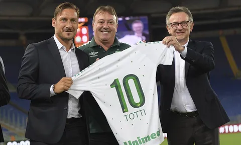 Những khoảnh khắc đáng nhớ sau trận đấu giữa Roma và Chapecoense