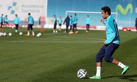 Những skill của Neymar trên sân tập