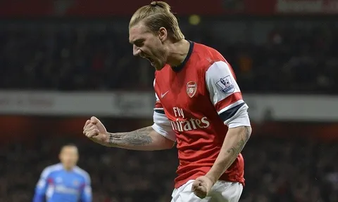Nicklas Bendtner khi còn khoác áo Arsenal