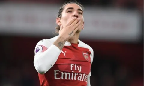 NÓNG: Arsenal thiệt quân nghiêm trọng sau trận thắng Chelsea