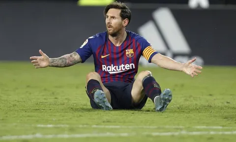 Nóng: Barelona phủ nhận việc muốn gia hạn với Messi