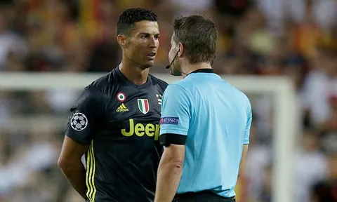 NÓNG: Đã rõ án phạt dành cho Ronaldo?