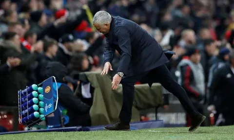 Nóng! Jose Mourinho bị UEFA sờ gáy