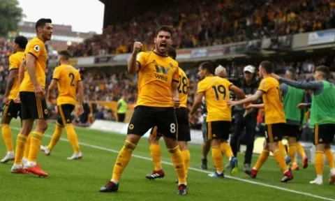 NÓNG: Man Utd 'phá bĩnh' hàng xóm thương vụ sao 60 triệu bảng