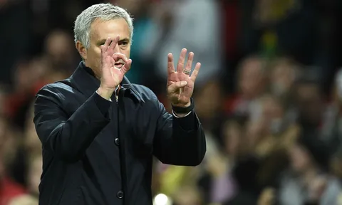 NÓNG: Mourinho chốt 4 mục tiêu cho M.U ở phiên chợ Đông