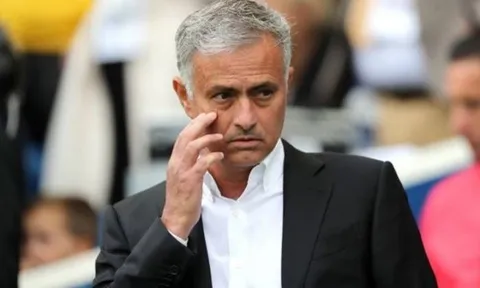 Nóng! Mourinho lại "họp kín" với Ed Woodward, Zidane rung đùi ngồi chờ
