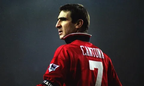 NÓNG! "Nhà Vua" muốn trở lại dẫn dắt Man Utd đến cuối mùa giải