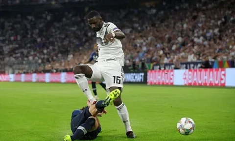 NÓNG: Pavard suýt mất mạng vì hành động này của Rudiger