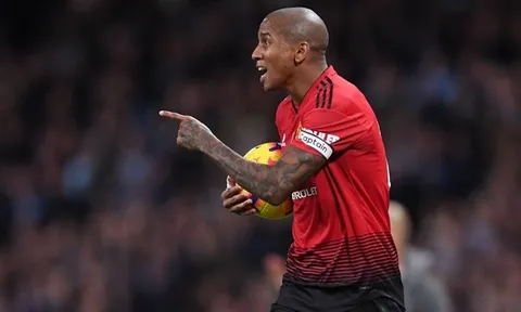 Nóng! Sẵn sàng giảm lương, sao Man Utd mang tin vui cho Mourinho