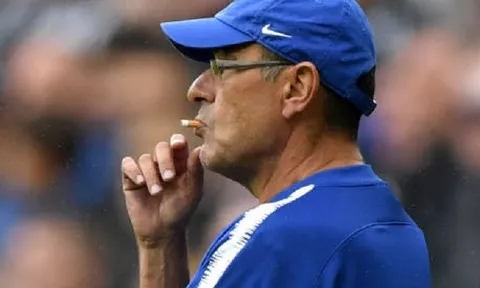NÓNG: Sarri có thể bị FA cấm chỉ đạo vì hành động này