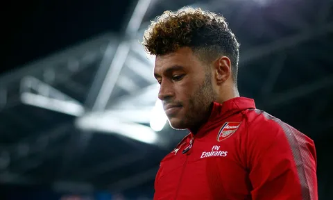 NÓNG: Vượt Chelsea, Liverpool đạt thỏa thuận chiêu mộ Chamberlain