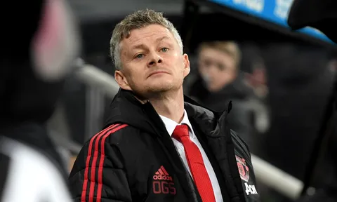 Berbatov: "Solskjaer có thể trở thành kẻ địch chống lại Man Utd"