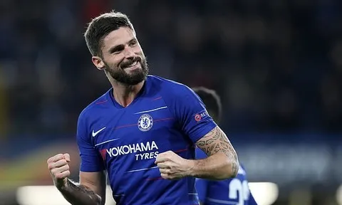 Olivier Giroud lập siêu phẩm, Chelsea nhấn chìm 10 người PAOK trên sân nhà