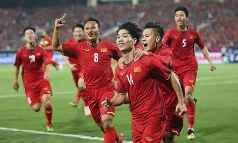 Tuyển Việt Nam khuất phục Malaysia: Ngả mũ trước thầy Park!