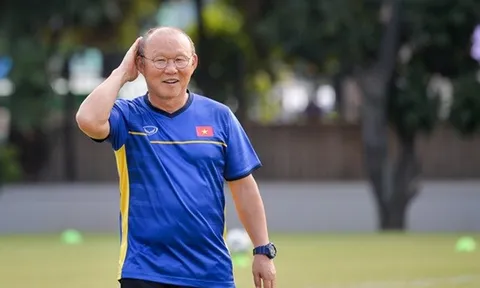 HLV Park Hang-seo đối đầu huyền thoại bóng đá Slovenia ở Asian Cup