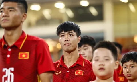 ‘Quân HAGL lên tuyển ồ ạt vì bầu Đức có uy ở U23 Việt Nam’