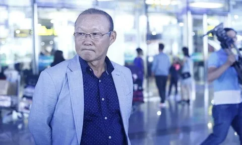 Bạn thân Công Phượng làm phiên dịch cho HLV Park Hang Seo