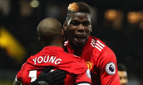 Paul Pogba hay Ashley Young sẽ đá phạt cho Man Utd?