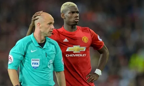Xác định danh tính trọng tài điều khiển trận derby Manchester