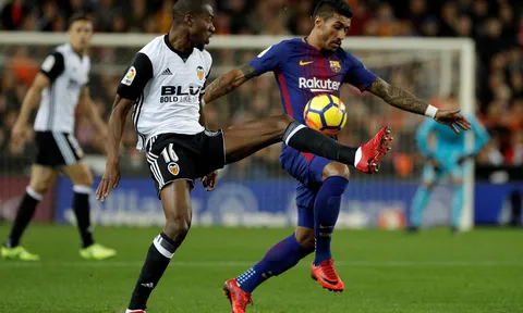 Paulinho thể hiện ra sao trước Valencia?