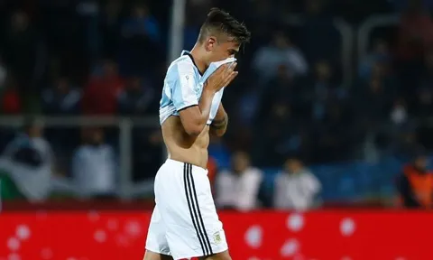 Paulo Dybala chơi đầy nỗ lực trước Uruguay