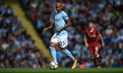 Pep Guardiola đảm bảo tương lai Fernandinho