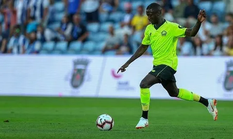 MU đón tin vui từ học trò cũ Sarri, Arsenal gây sốc với chân sút hàng đầu Ligue 1