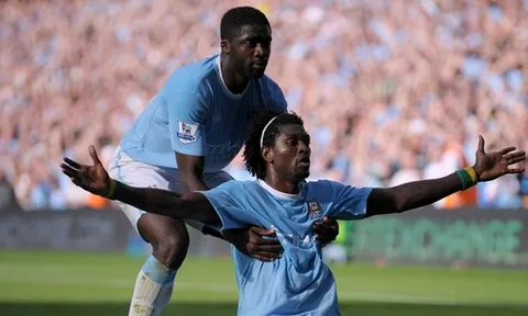 Pha ăn mừng khiến Adebayor bị CĐV Arsenal tẩy chay