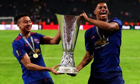 Pha diễn hài của Marcus Rashford & Jesse Lingard