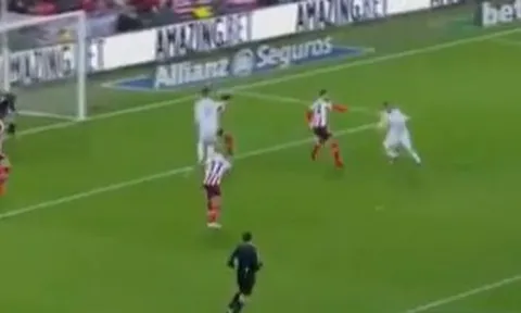 Pha hỏng ăn đáng tiếc của Benzema trong trận đấu với Athletic Bilbao