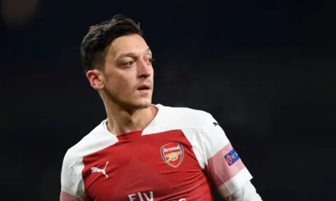 Phá vỡ im lặng, Ozil lên tiếng sau trận Arsenal 4-1 Fulham