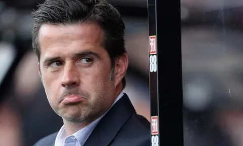 Phản ứng bất ngờ của HLV Everton trước pha ăn mừng thiếu tôn trọng của Klopp