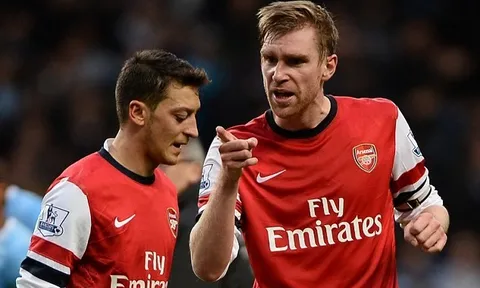 Phát ngán với chỉ trích, Ozil tung thông điệp phản bác đanh thép