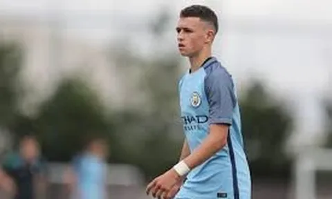 Phil Foden, viên ngọc quý của bóng đá Anh