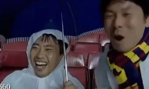 Pique bị đuổi, fan Barcelona ăn mừng như thắng trận
