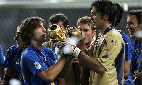 Pirlo giải nghệ, đội hình Azzurri dự chung kết World Cup 2006 còn lại ai?
