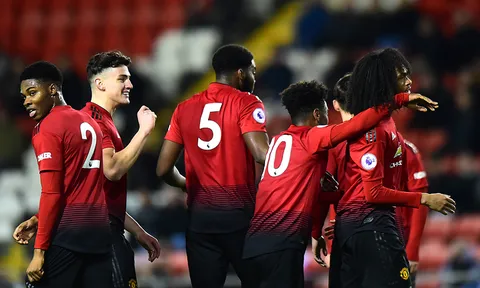 McTominay lập công, Man Utd đánh bại PSG để vào tứ kết