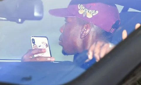 Pogba có mặt ở sân tập, sẵn sàng chiến Man City