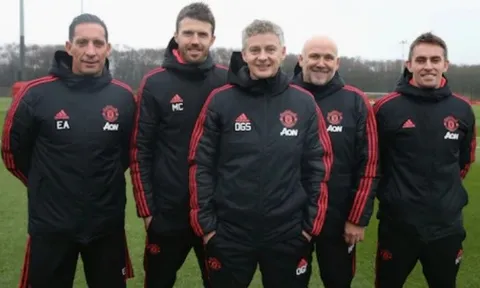 Ban huấn luyện mới toanh của Man Utd đã ghi dấu ấn như thế nào?