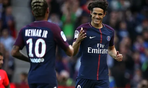Fan PSG huýt sáo phản đối Neymar, đòi trả penalty cho Cavani