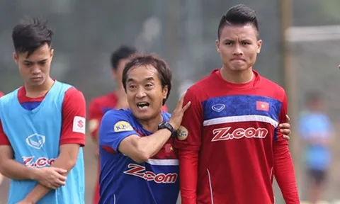 Trợ lý Lee Young-jin: "Tôi muốn dạy cho cầu thủ Việt Nam nhiều hơn nữa"