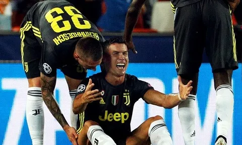 Juventus cần một Ronaldo không biết khóc