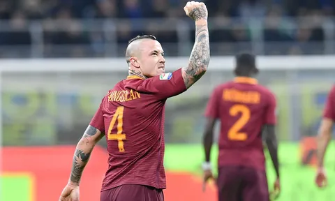 Thua Juventus, sao Roma không dám mơ Scudetto
